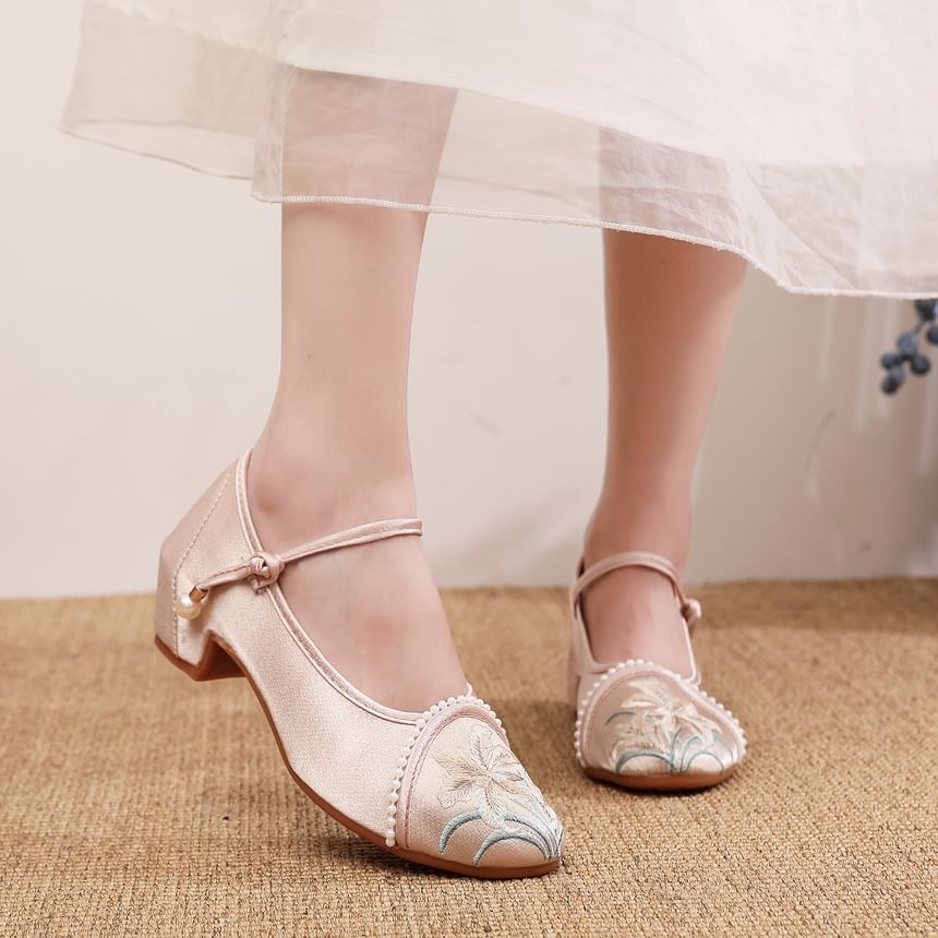 Textile Embroidered Flats