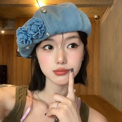 Béret en jean à strass et fleurs