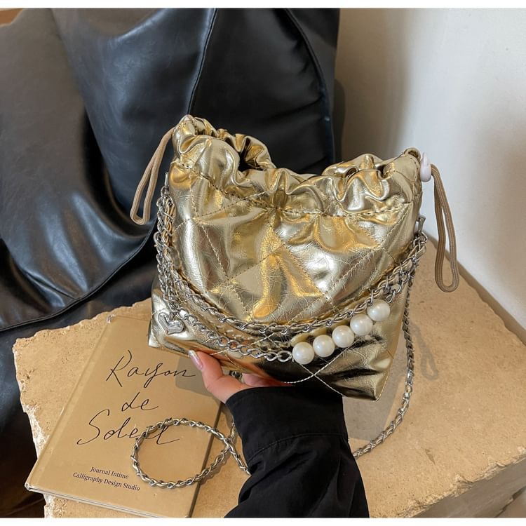 Chain Bucket Strap Bag Quilted