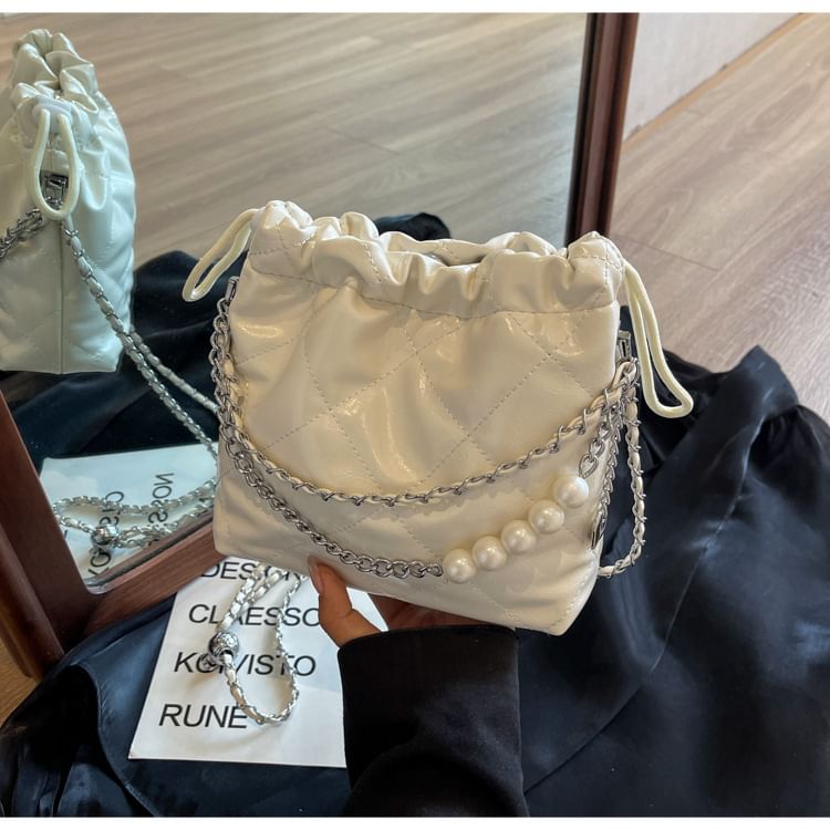 Chain Bucket Strap Bag Quilted