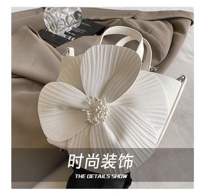 Chain Bag Flower Bucket Set: Strap Pouch +