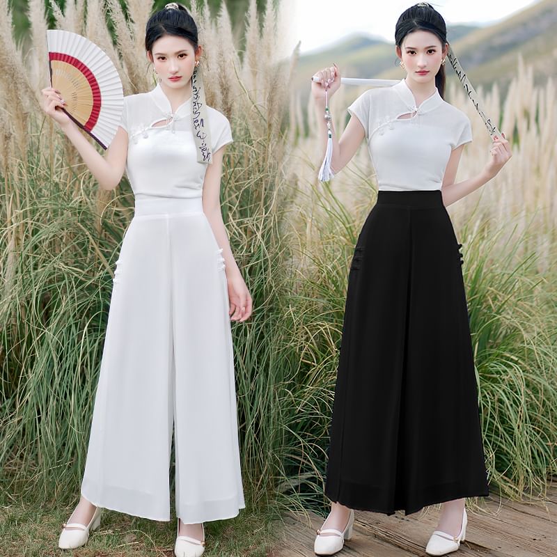 Traditional Chinese Short-Sleeve Stand Collar Plain Cutout Frog Buttoned Top / High Waist Cropped Culottes / Set