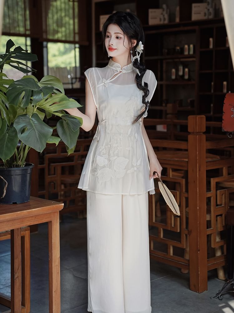 Set: Sleeveless Mandarin Collar Embroidered Top + Camisole Top + High Waist Plain Wide Leg Pants