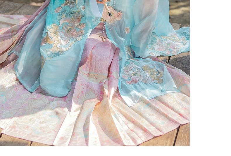 Flower Embroidered Hanfu Set