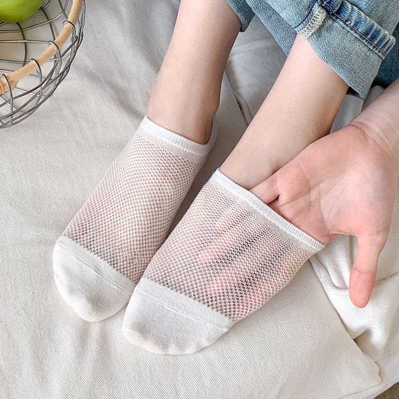 Chaussettes invisibles unies perforées