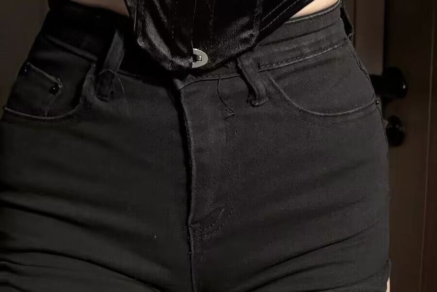 Star Criss Garter Cross