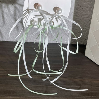 Faux Earring Bow Pearl