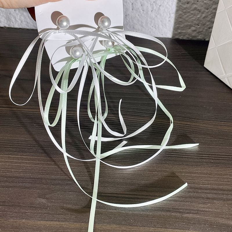 Faux Earring Bow Pearl