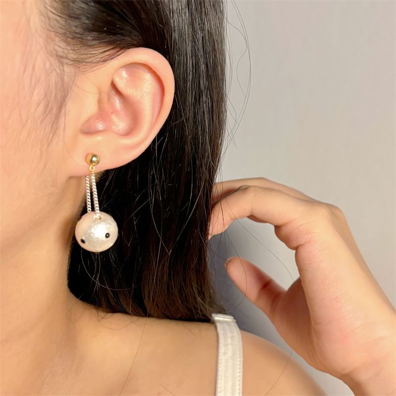Faux Dotted Drop Stud / Earring Pearl