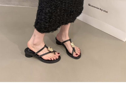 Round Heel Thong Sandals