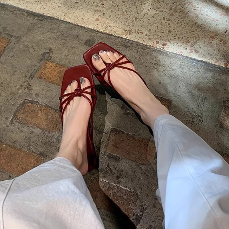 Thong Knotted Sandals