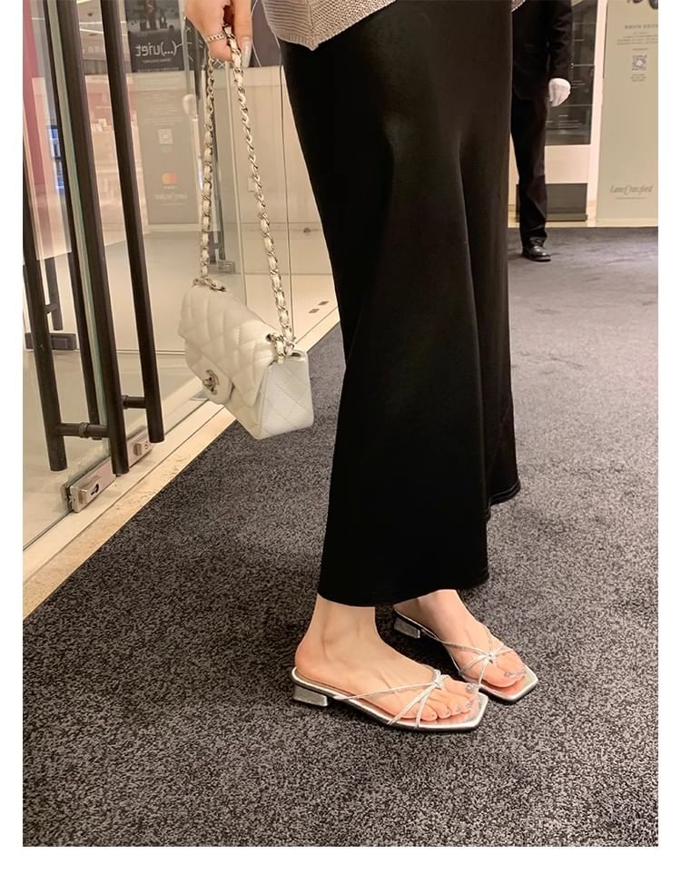 Thong Knotted Sandals