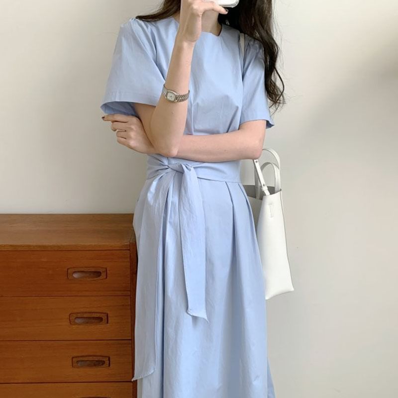 Short-Sleeve Round Neck Plain Sashed Midi A-Line Dress