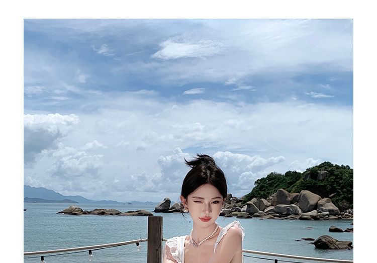 Trim Back Dress Maxi Plain Lace A-Line Open Sleeveless