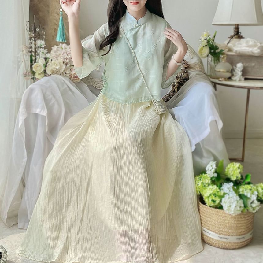 Set: Elbow-Sleeve Plaid Hanfu Blouse + High Waist Plain Maxi A-Line Skirt