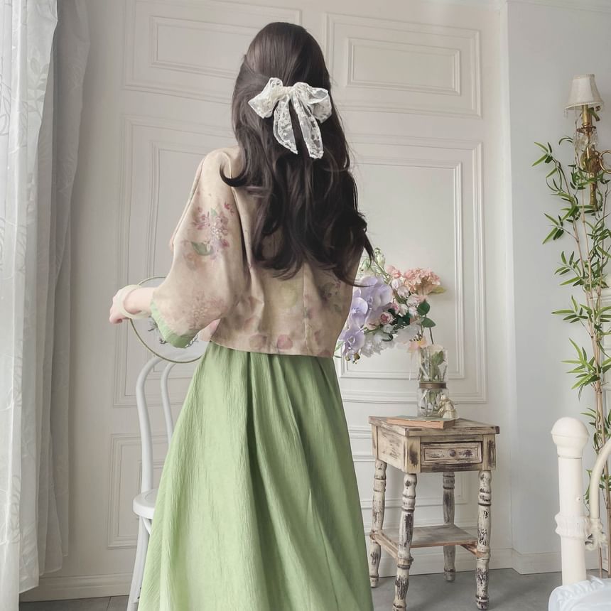 Set: Elbow-Sleeve Floral Blouse + High Rise Plain Maxi A-Line Skirt