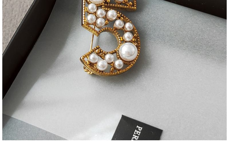 Numbering Faux Pearl Brooch