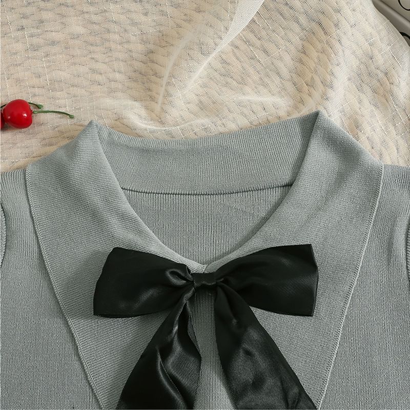 Collared Bow Top Short-Sleeve Crop Knit