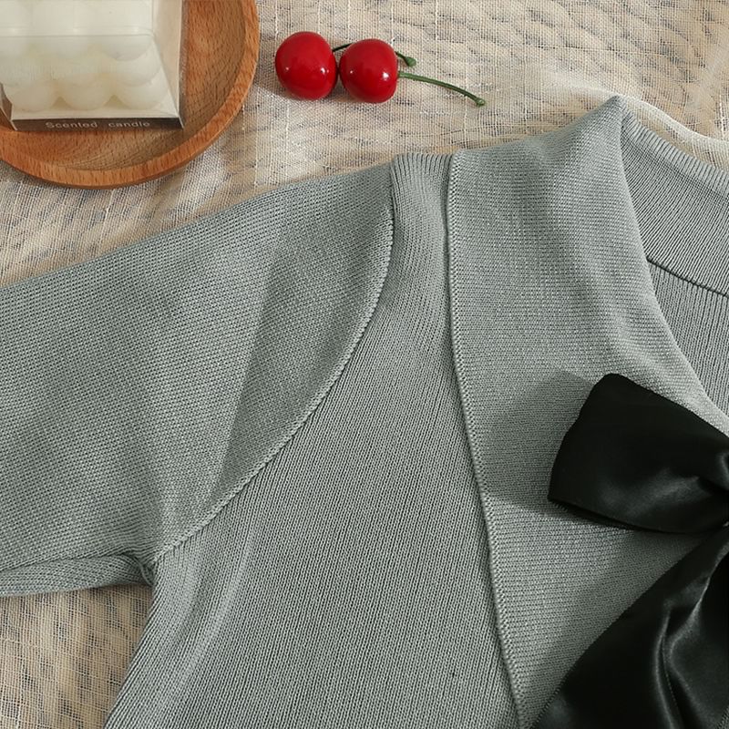 Collared Bow Top Short-Sleeve Crop Knit