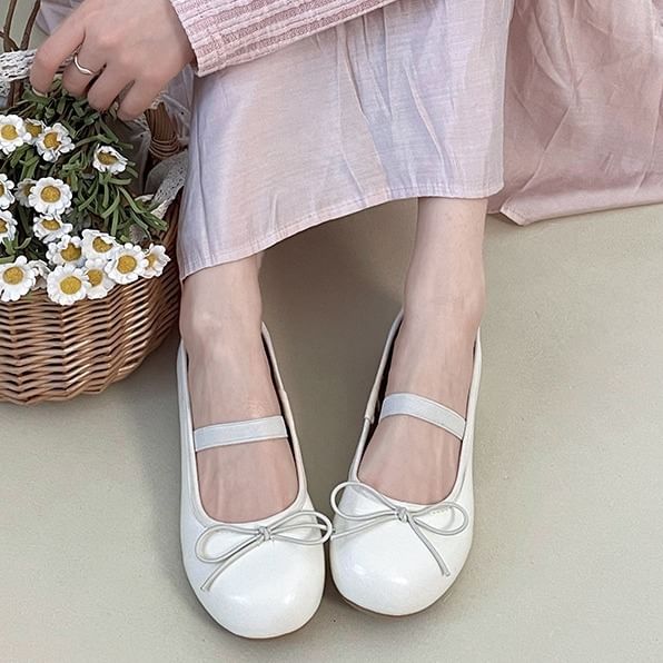 Bow Heel Chunky Mary Jane Shoes