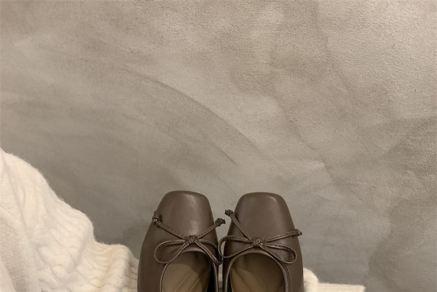 Square Bow Toe Flats