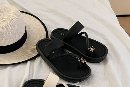 Toe Loop Slide Sandals