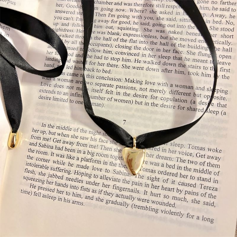 Pendant Scarf Heart Necklace