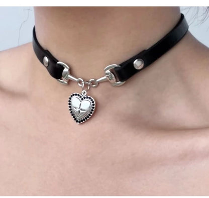 Heart Pendant Faux Leather Choker