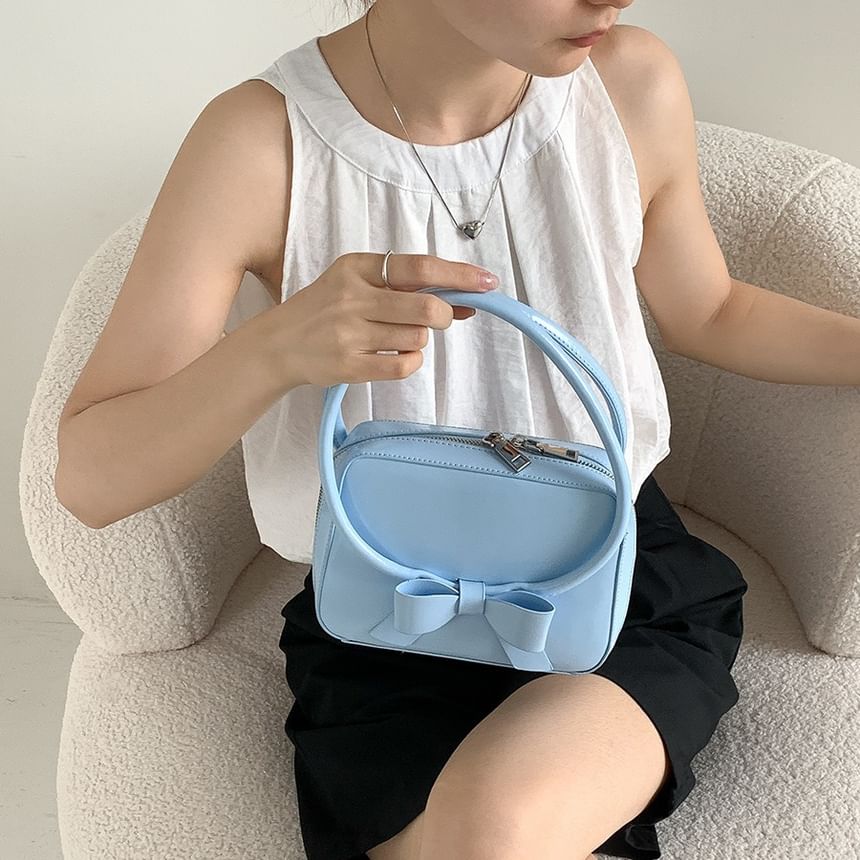 Accent Bow Plain Faux Handbag Leather
