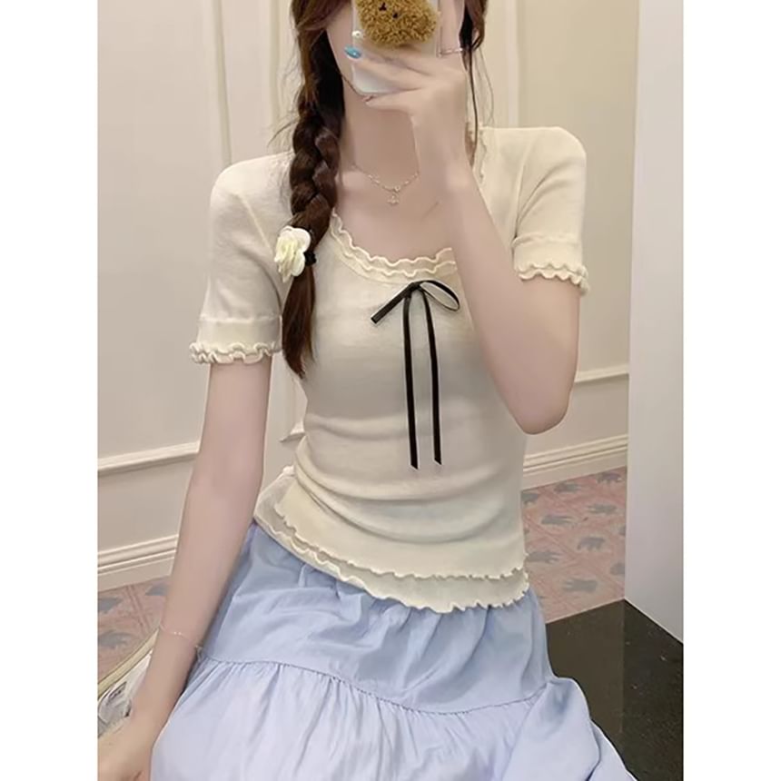 Short-Sleeve Scoop Neck Plain Bow Tee