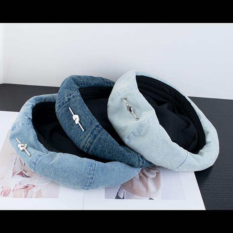 Beret Washed Denim