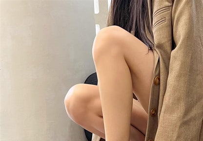 Pointy Boots High Hell Short