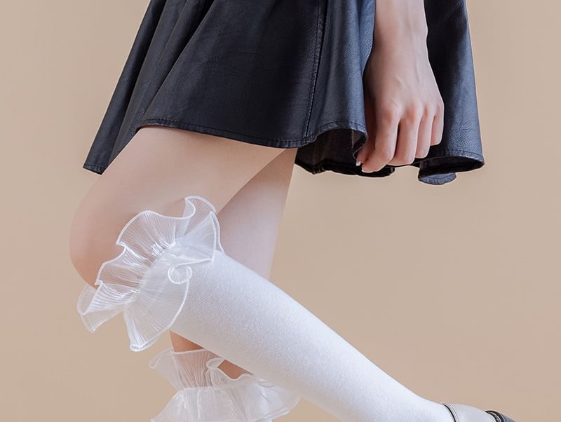 Plain Ruffle Socks