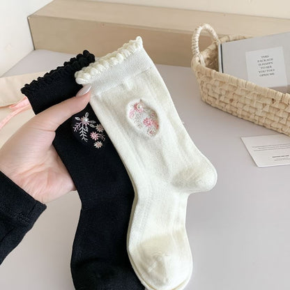 Flower Embroidered Scallop Trim Crew Socks