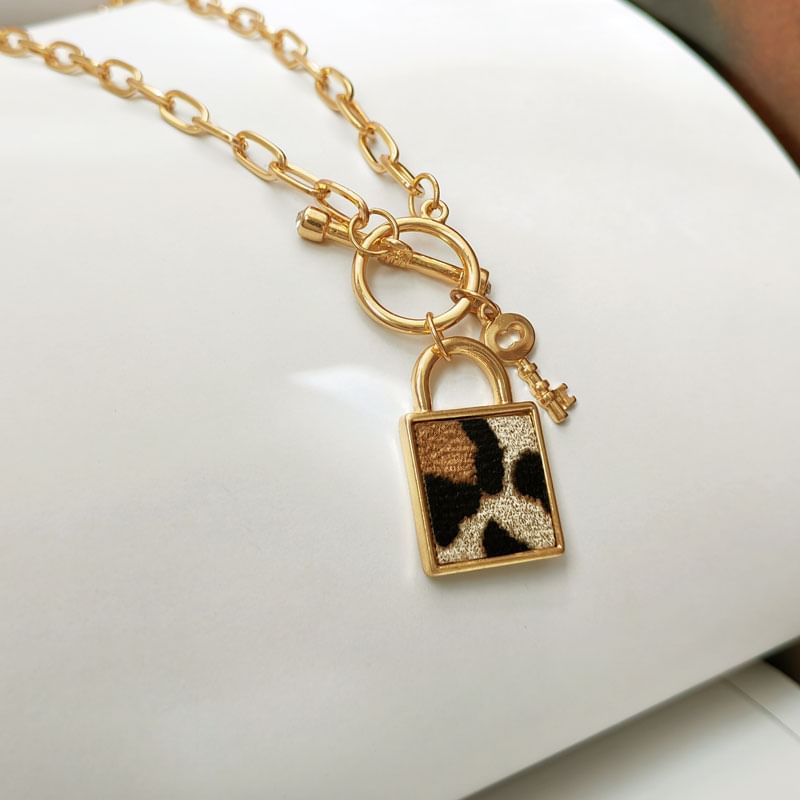 Pendant Chain Necklace