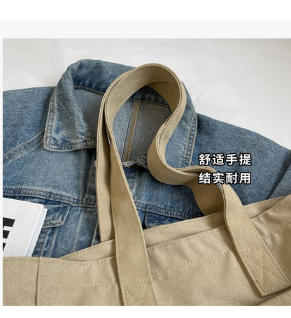 Sac fourre-tout avec lettrage