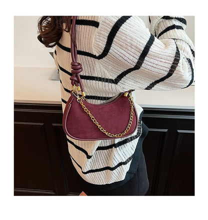 Chain Strap Crossbody Bag