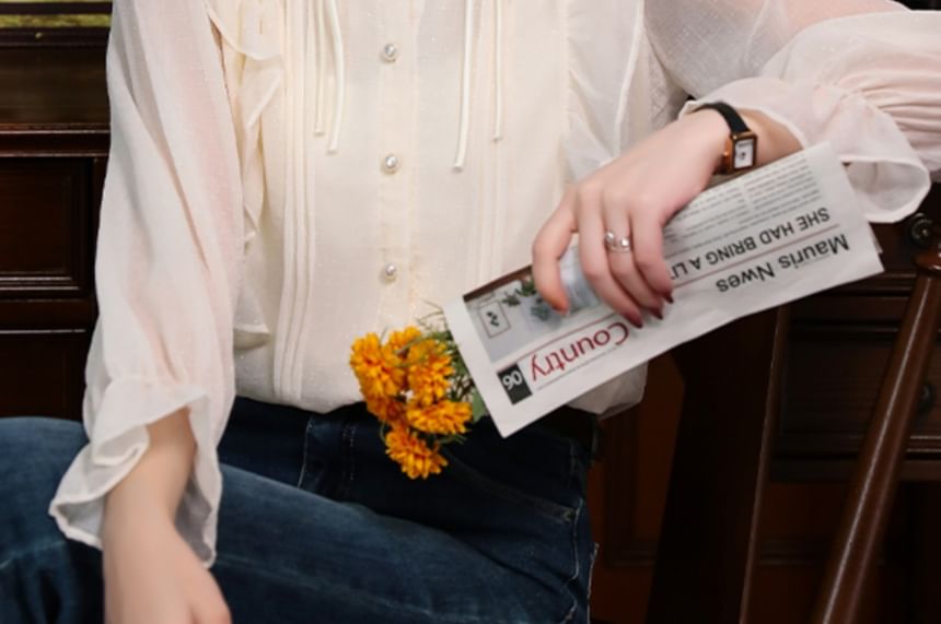 Puff-Sleeve Plain Ruffle Blouse