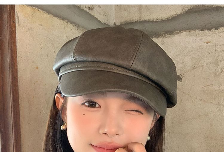 Casquette gavroche en similicuir