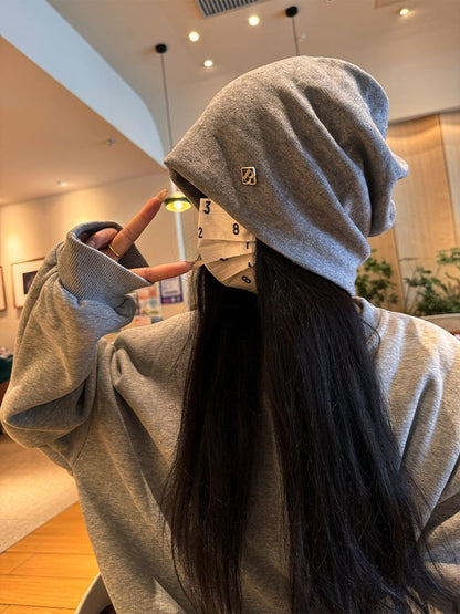 Lettering Beanie Accent