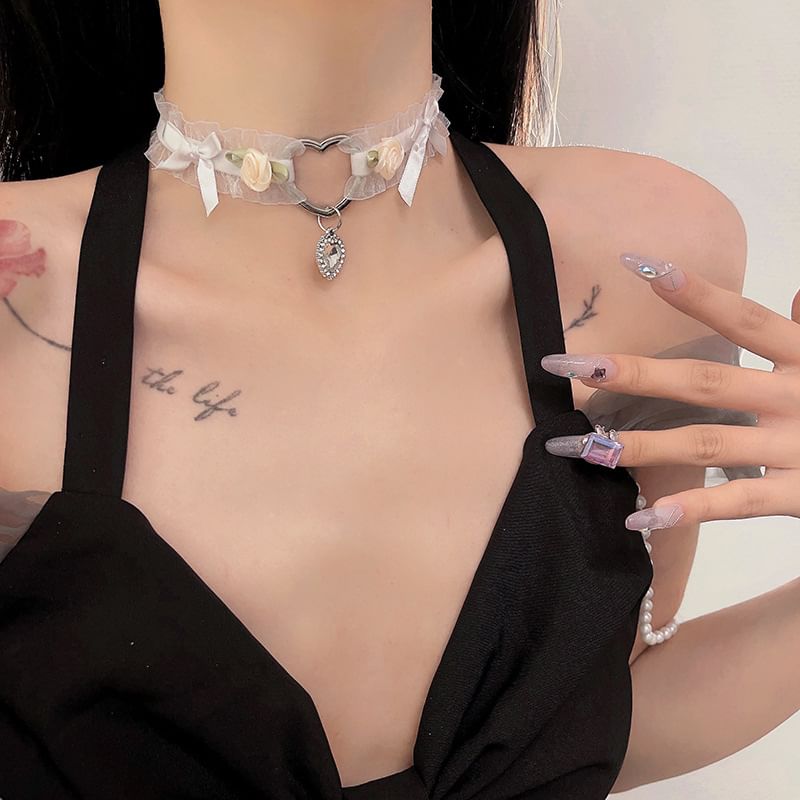 Rose Pendant Choker Tulle Heart Bow