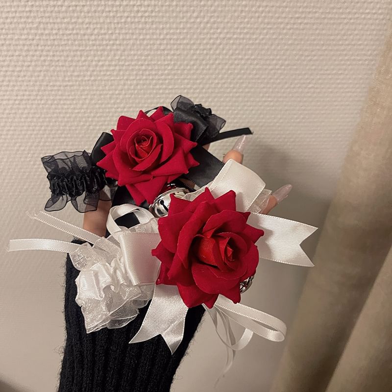 Bell Tulle Rose Choker