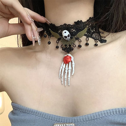 Choker / Lace Skull Earring