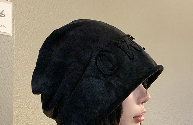 Dye Beanie Lettering Applique Tie