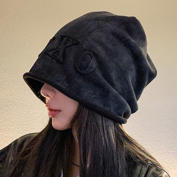 Dye Beanie Lettering Applique Tie