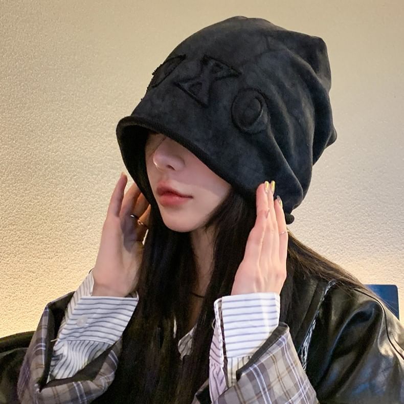 Dye Beanie Lettering Applique Tie