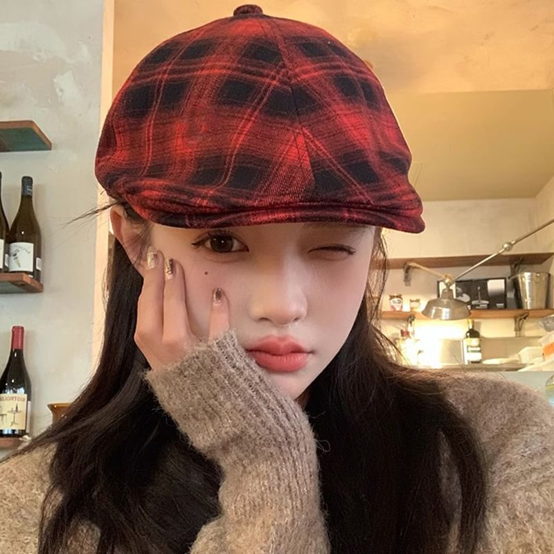 Cap Plaid Flat