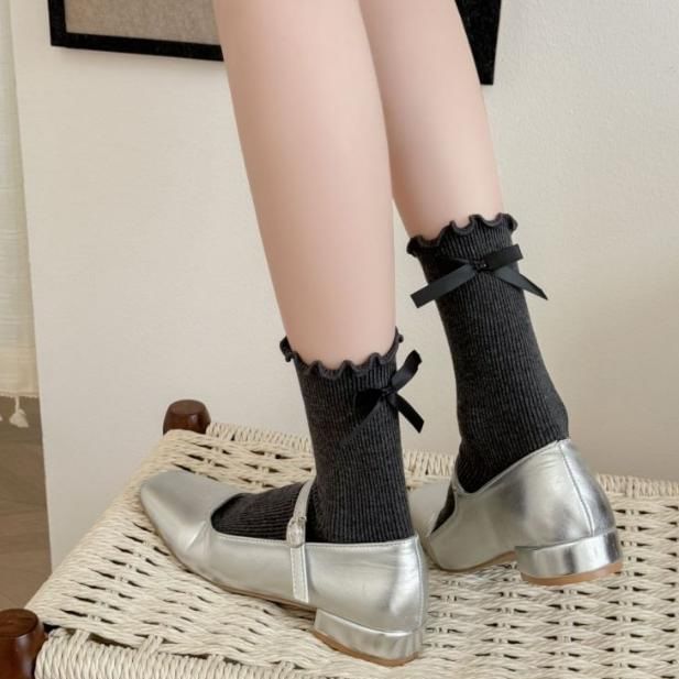 Plain Bow Lettuce Edge Ribbed Socks