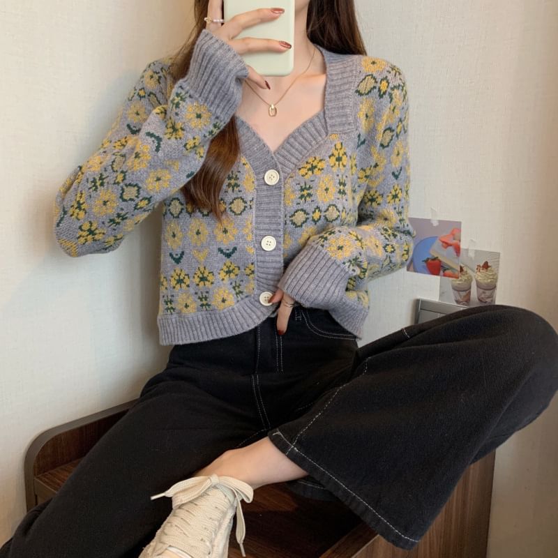 V-Neck Floral-Print Cropped Cardigan