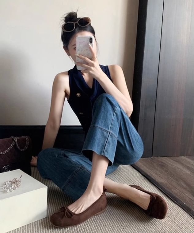 Bow Toe Square Flats